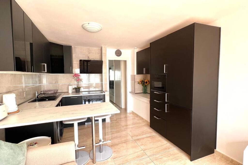 Casa Teddy - Central And Modern One Bedroom Apartment Tías Εξωτερικό φωτογραφία